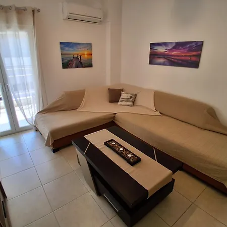 Evi's Peraía